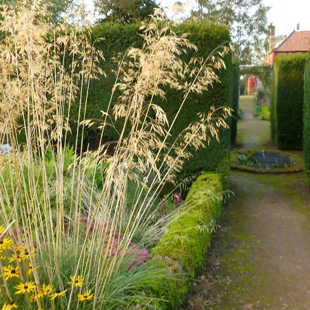 Holiday home East Wing Ingleby Manor Battersby